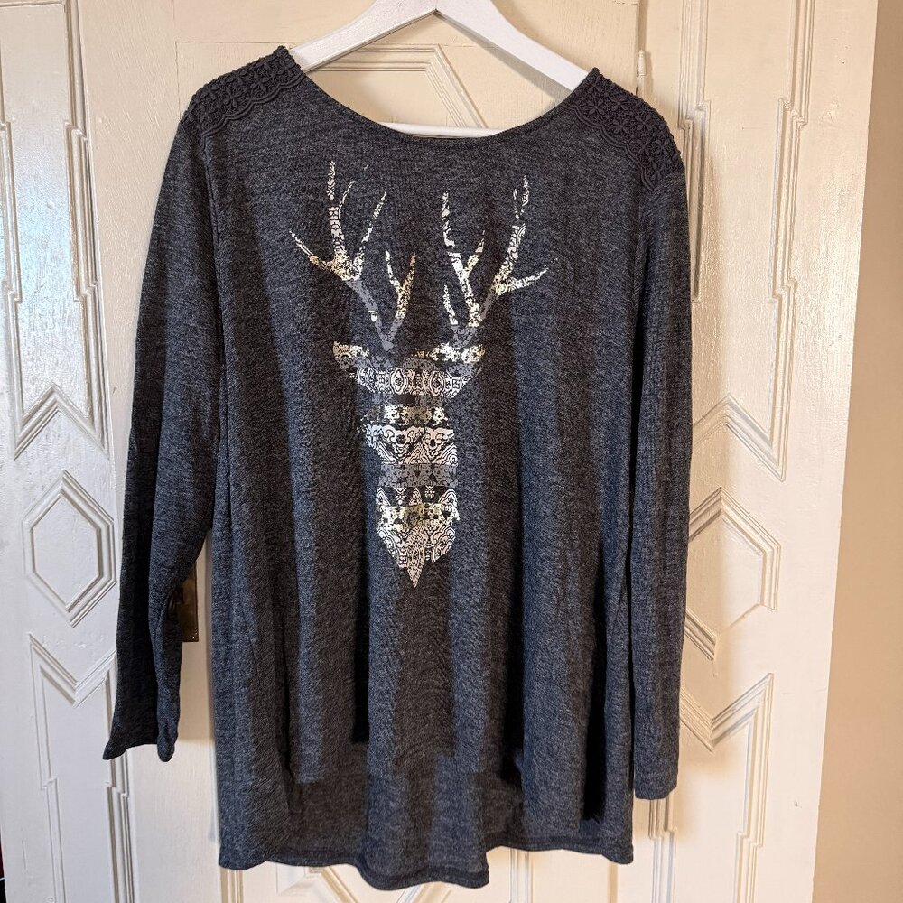 Lightweight Holidy Sweater, grey, with gold silver reindeer art